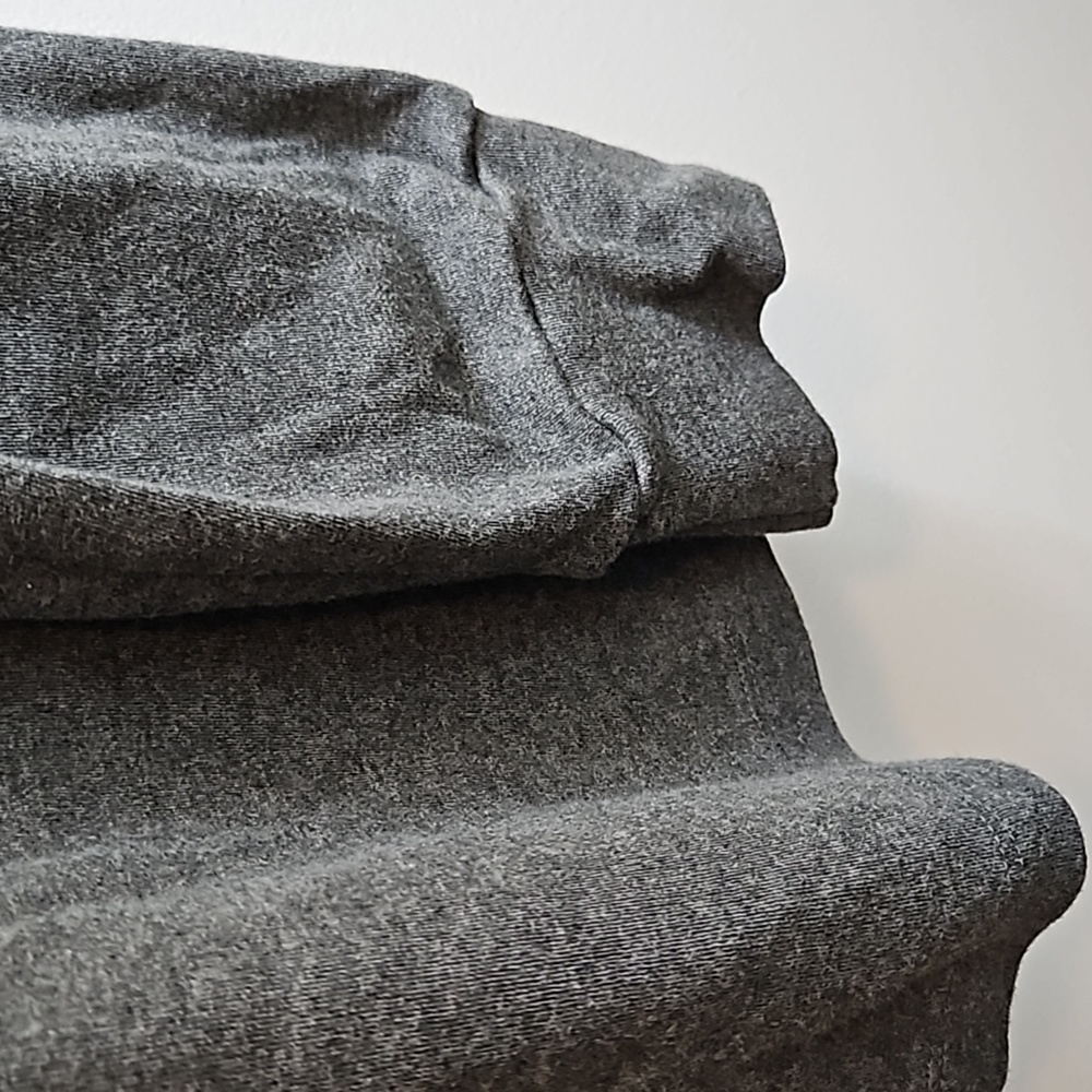 UNI QLO Grey Turtleneck Sweater L - Picture 3 of 5